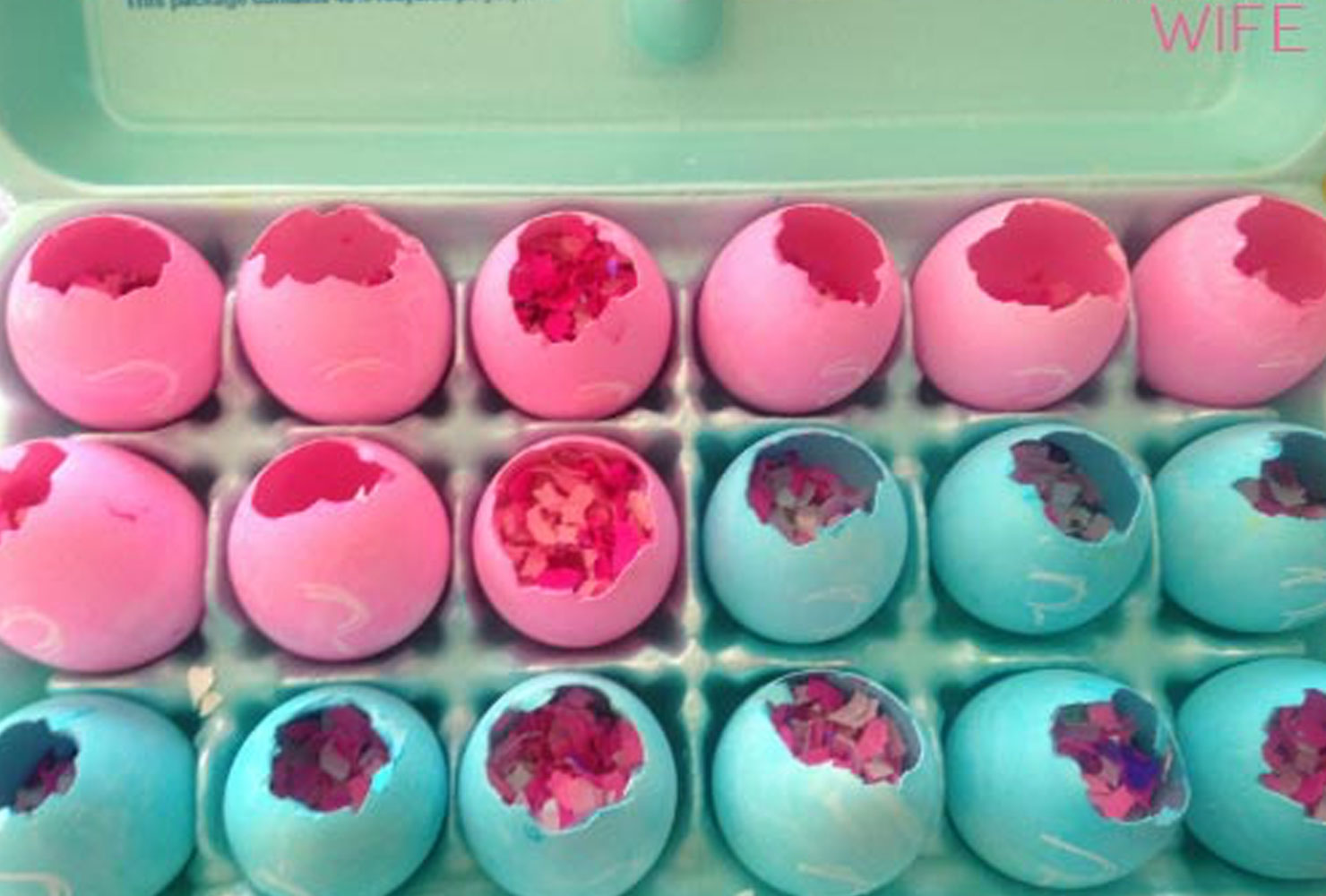 gender reveal ideas blue pink eggs 