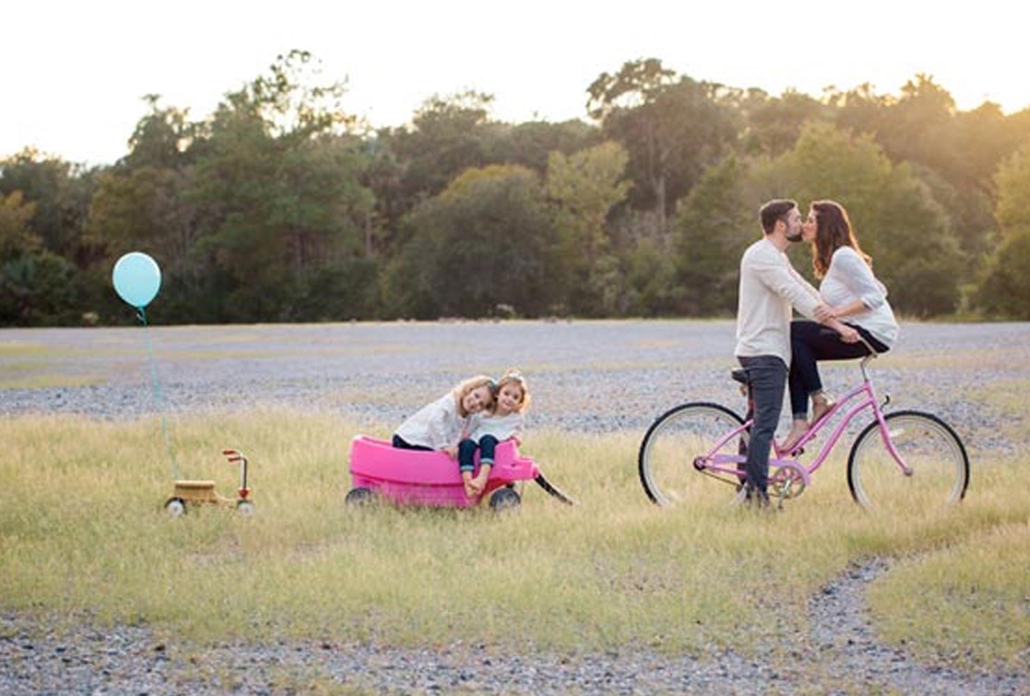 gender reveal ideas family bike photos 