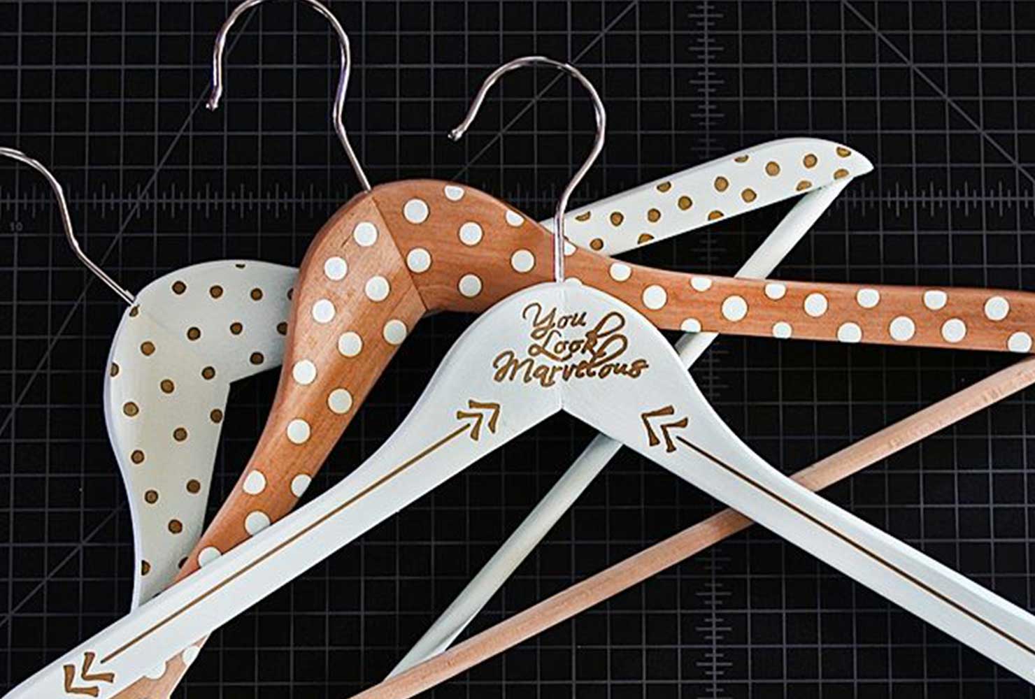 gift exchange ideas festive hangers