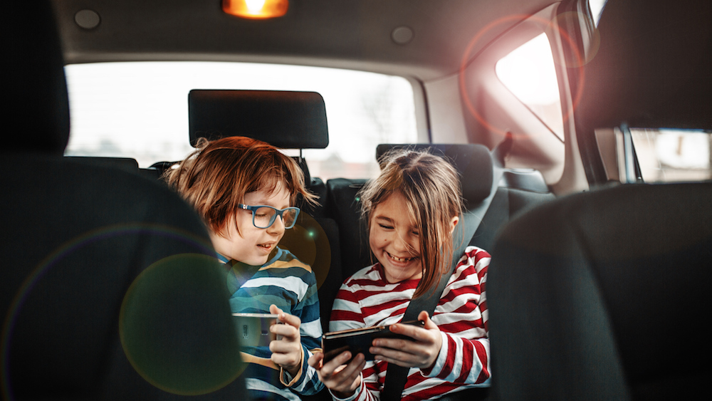 family road trip with the best travel games for kids