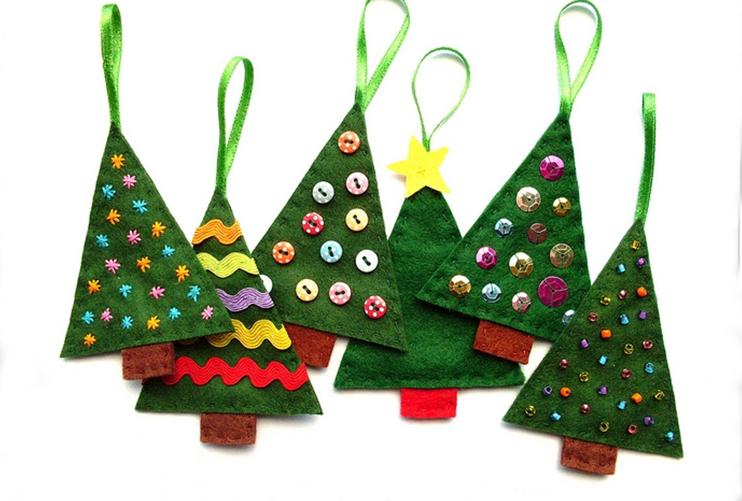 Felt christmas trees with beads and sequins