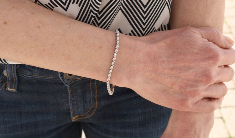 10th wedding anniversary gift ideas diamond bracelet