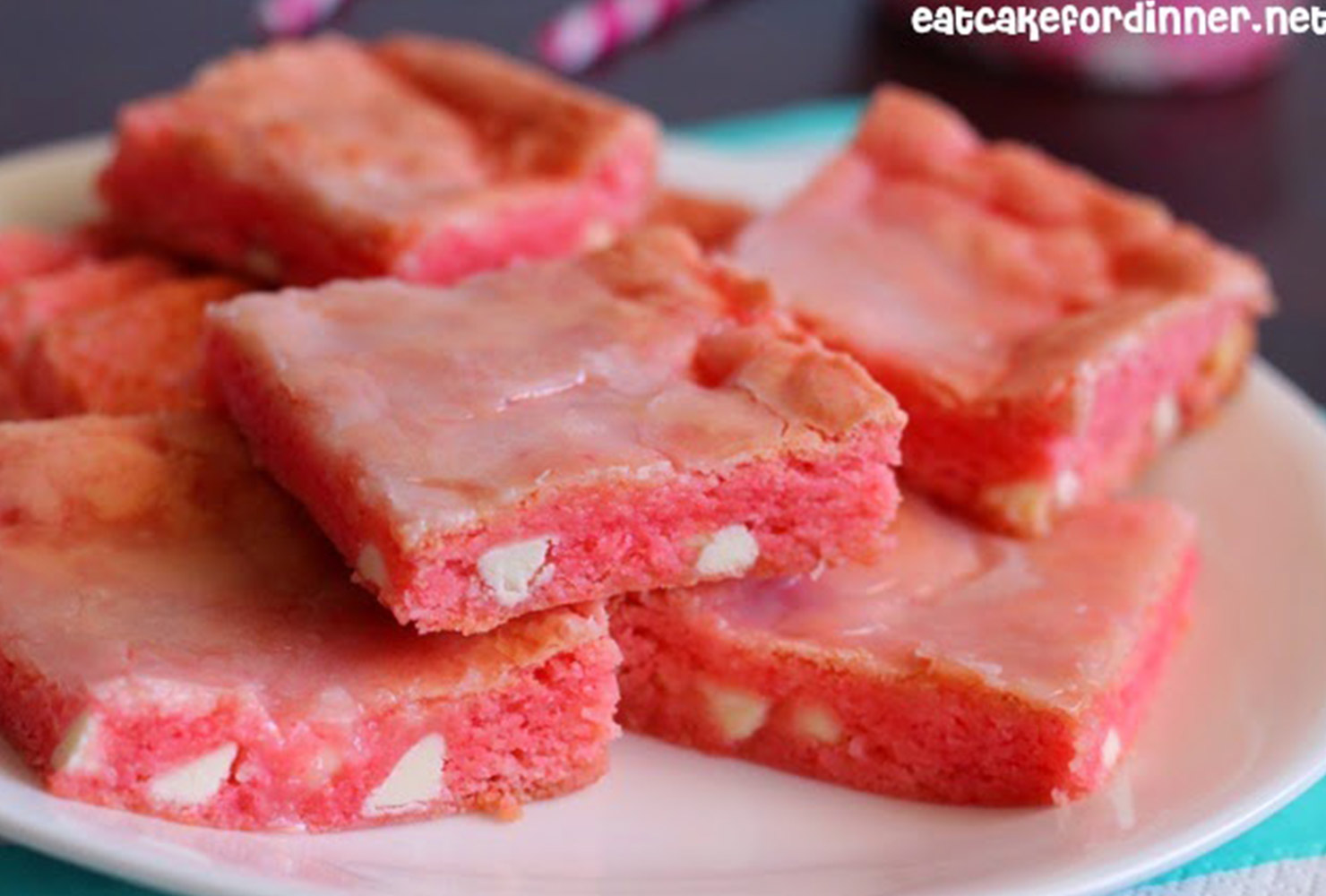 baby shower food strawberry brownies