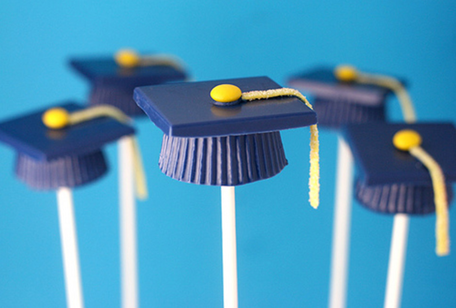 kindergarten graduation ideas graduation cap candy 