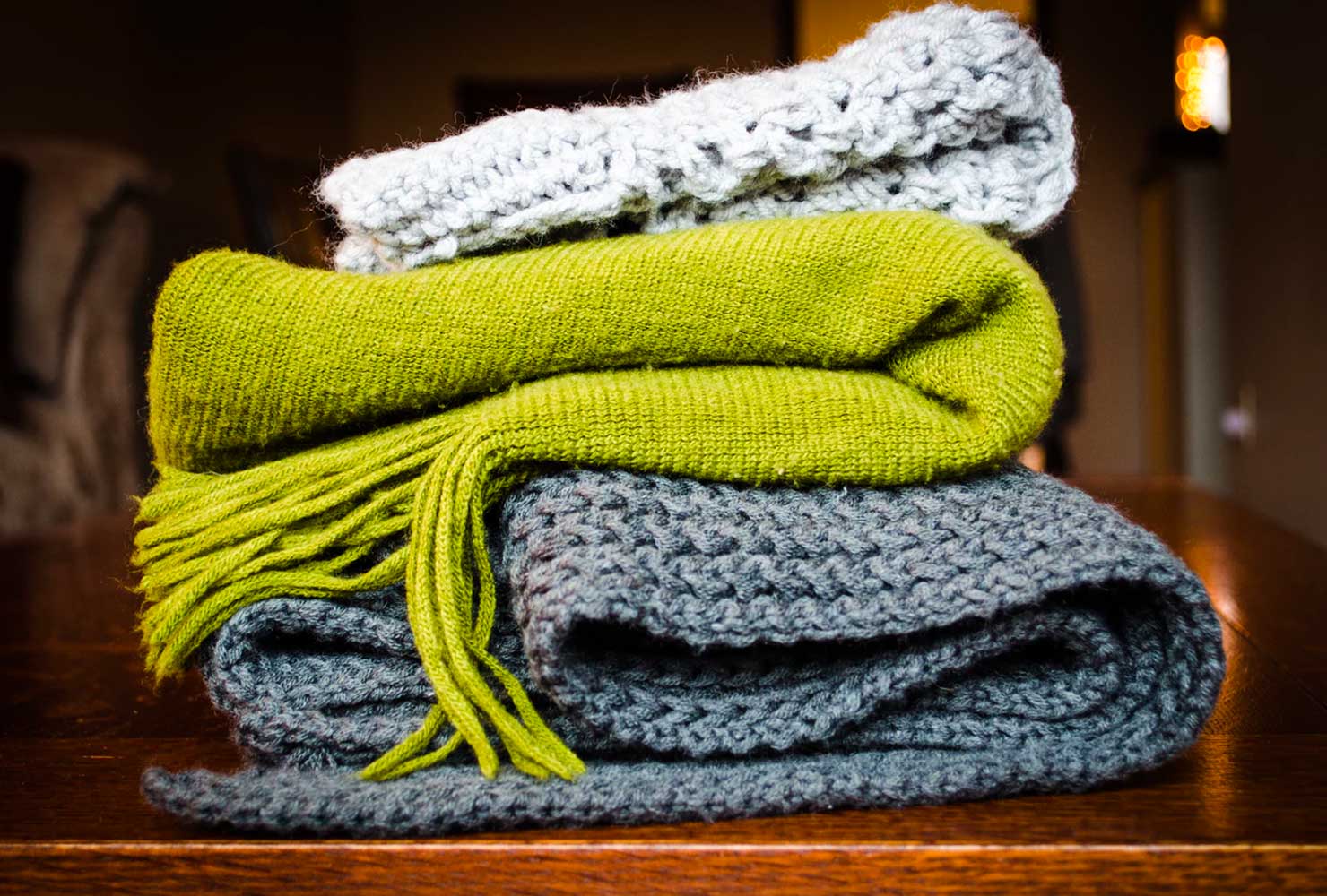 20 dollar gift ideas woven blankets 