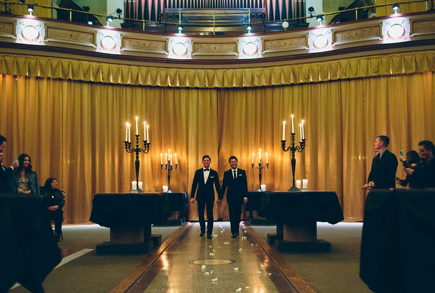 black and gold wedding ideas gold drapes 