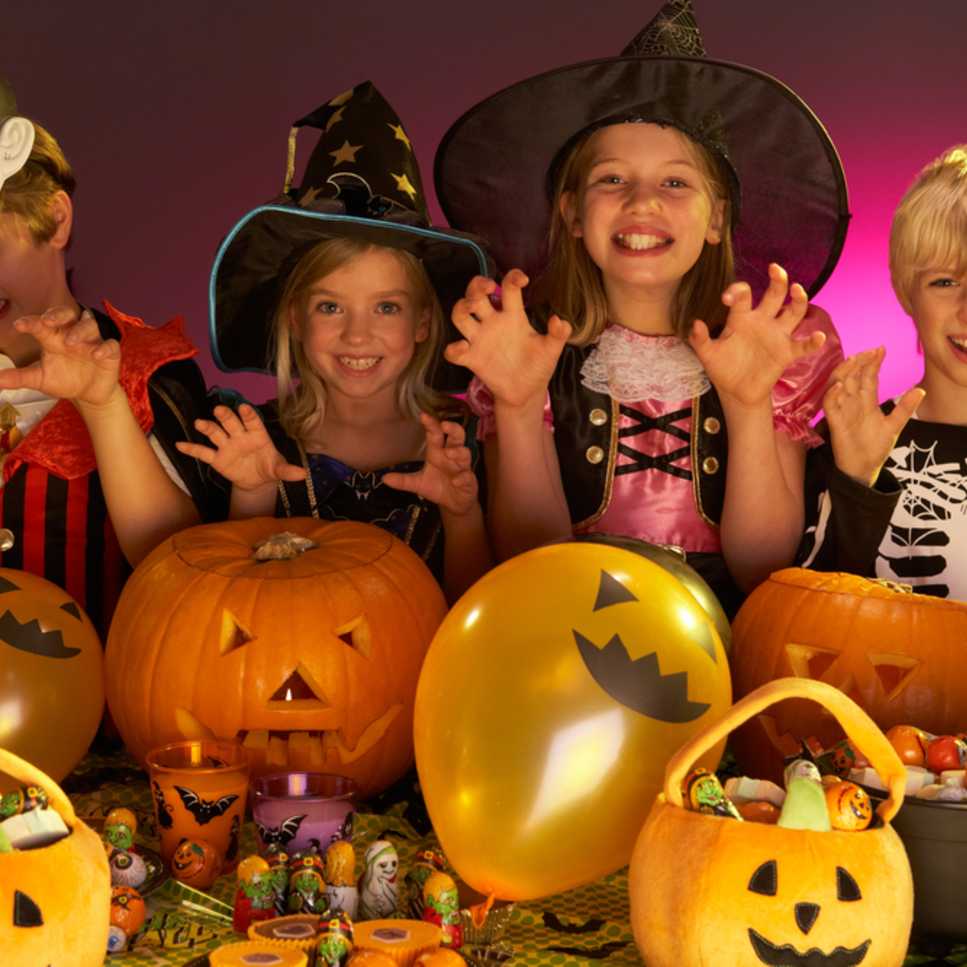 Креативные идеи для вечеринок на Хэллоуин для взрослых и детей